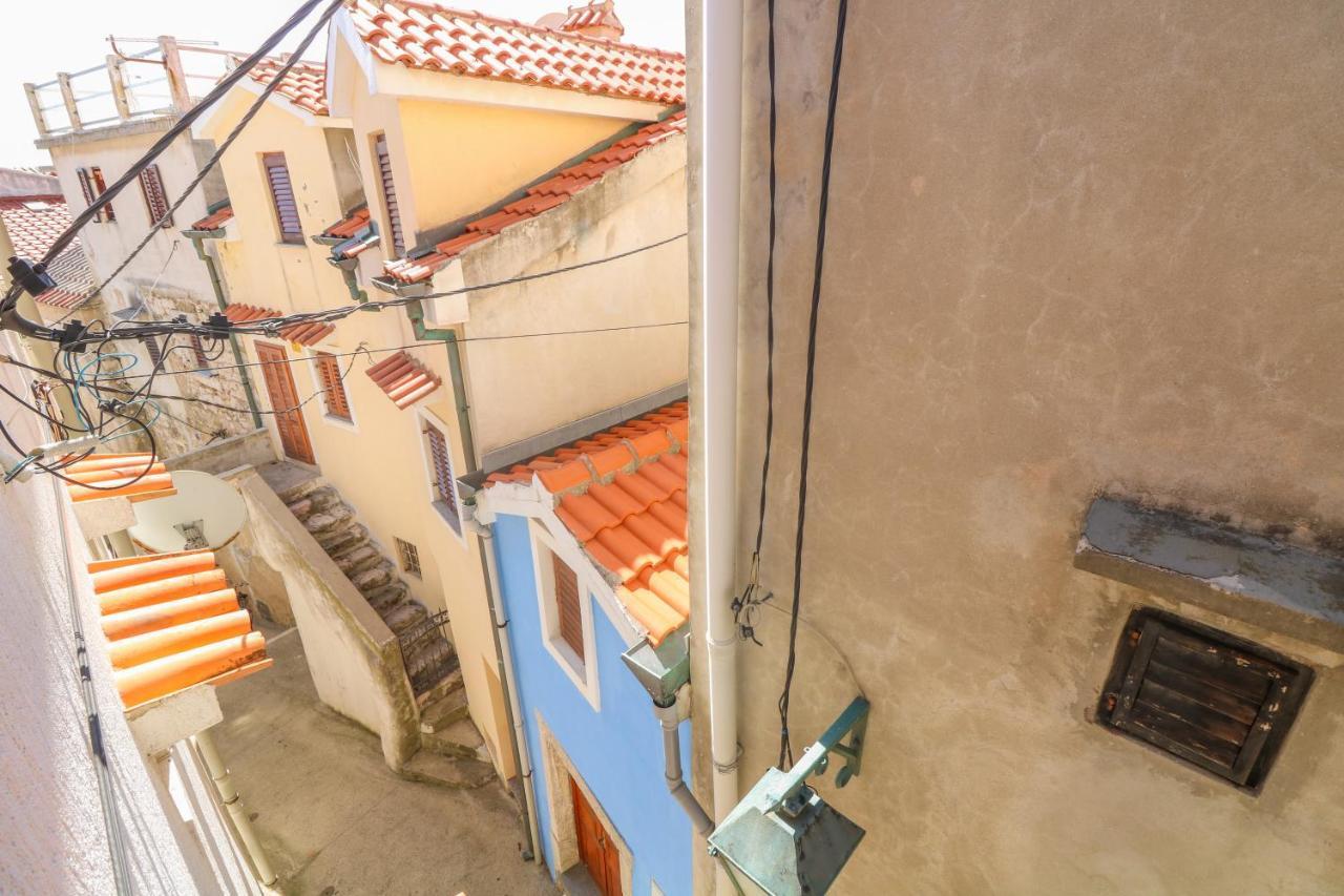 Apartment Marulic In Old Town Baška Exteriör bild