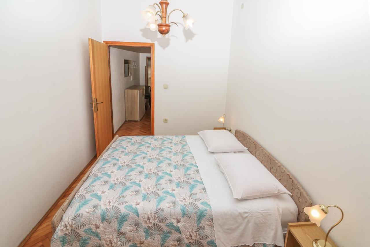 Apartment Marulic In Old Town Baška Exteriör bild