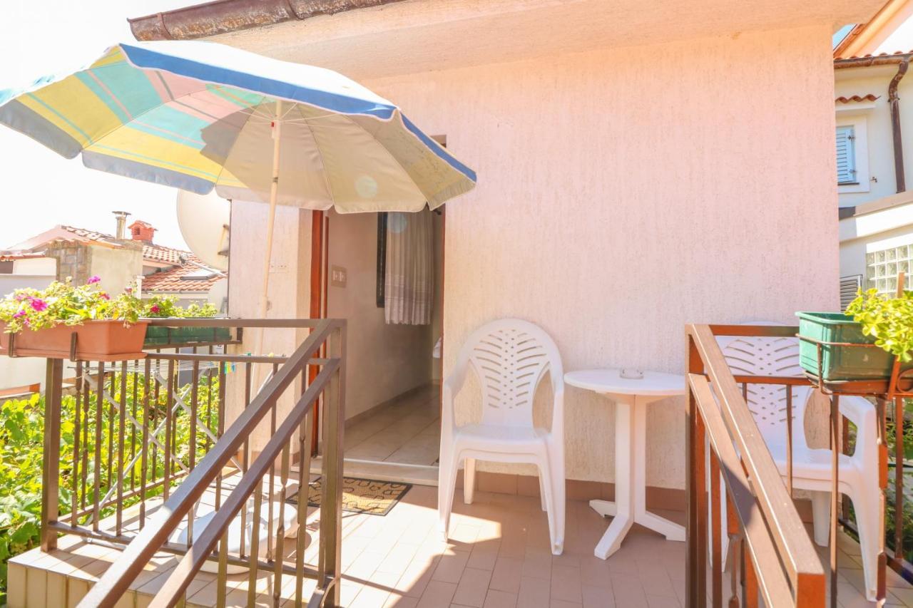 Apartment Marulic In Old Town Baška Exteriör bild