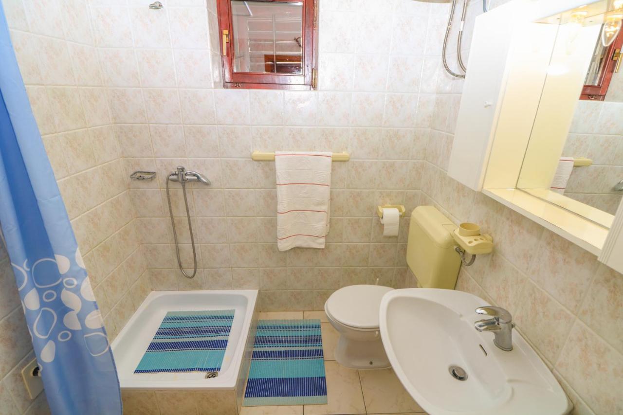 Apartment Marulic In Old Town Baška Exteriör bild